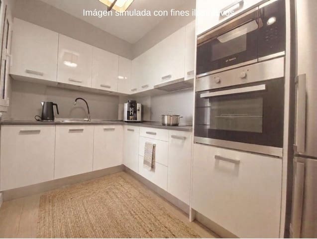 4 slaapkamer Flat te koop in Arrecife met garage - € 325.000 (Ref: 10021871)