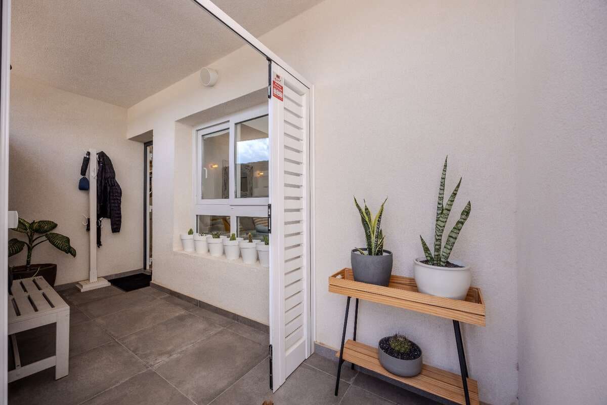 4 soveværelse Byhus til salg i Costa Teguise med garage - € 395.000 (Ref: 10141604)