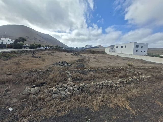Building Plot for sale in La Vegueta, Tinajo - € 125,000 (Ref: 10141605)