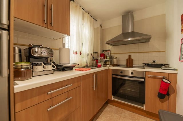 2 soveværelse Lejlighed til salg i Arrecife - € 190.000 (Ref: 9085996)