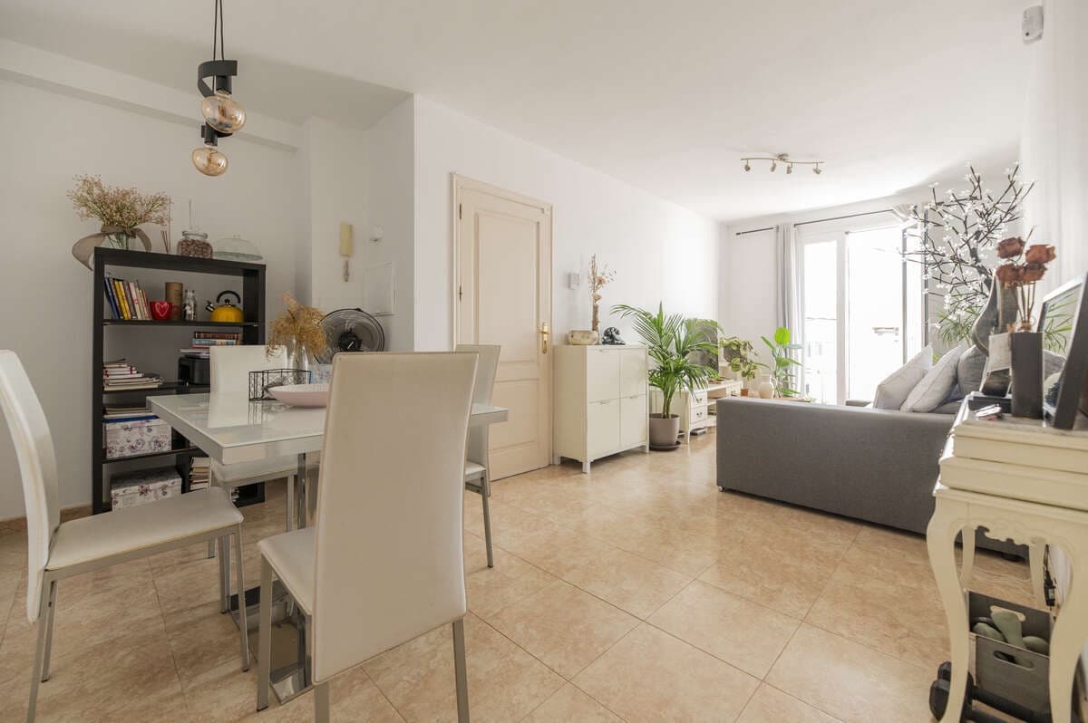 2 bedroom Flat for sale in Arrecife - € 199,500 (Ref: 9085996)