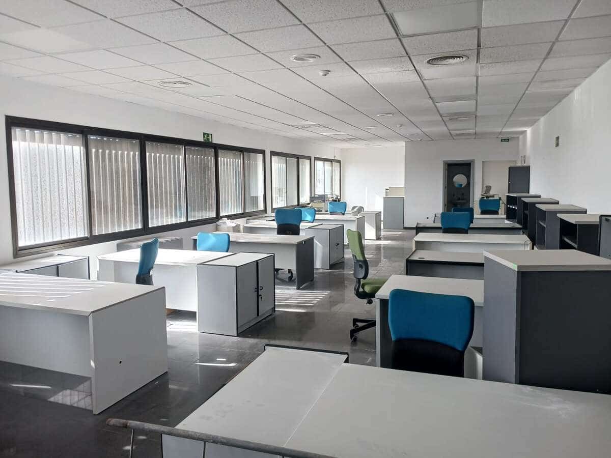 Commercial for rent in Playa Honda with garage - € 35,000 (Ref: 9085999)