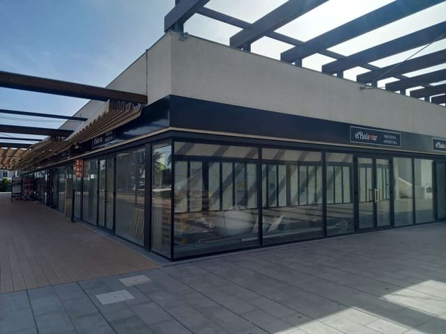 Commercial for rent in Costa Teguise, Teguise with garage - € 1,750 (Ref: 9086000)