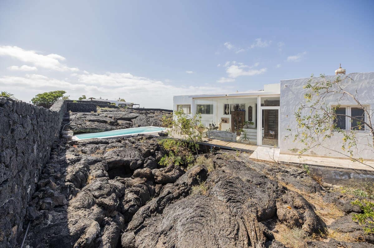 3 bedroom Villa for sale in Tahiche with pool garage - € 1,180,000 (Ref: 9086003)