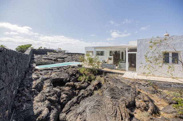 3 sypialnia Willa na sprzedaż w Tahiche, Teguise z basenem garażem - 1 180 000 € (Ref: 9086003)