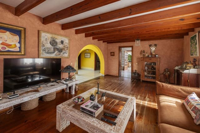 3 sypialnia Willa na sprzedaż w Tahiche, Teguise z basenem garażem - 1 180 000 € (Ref: 9086003)