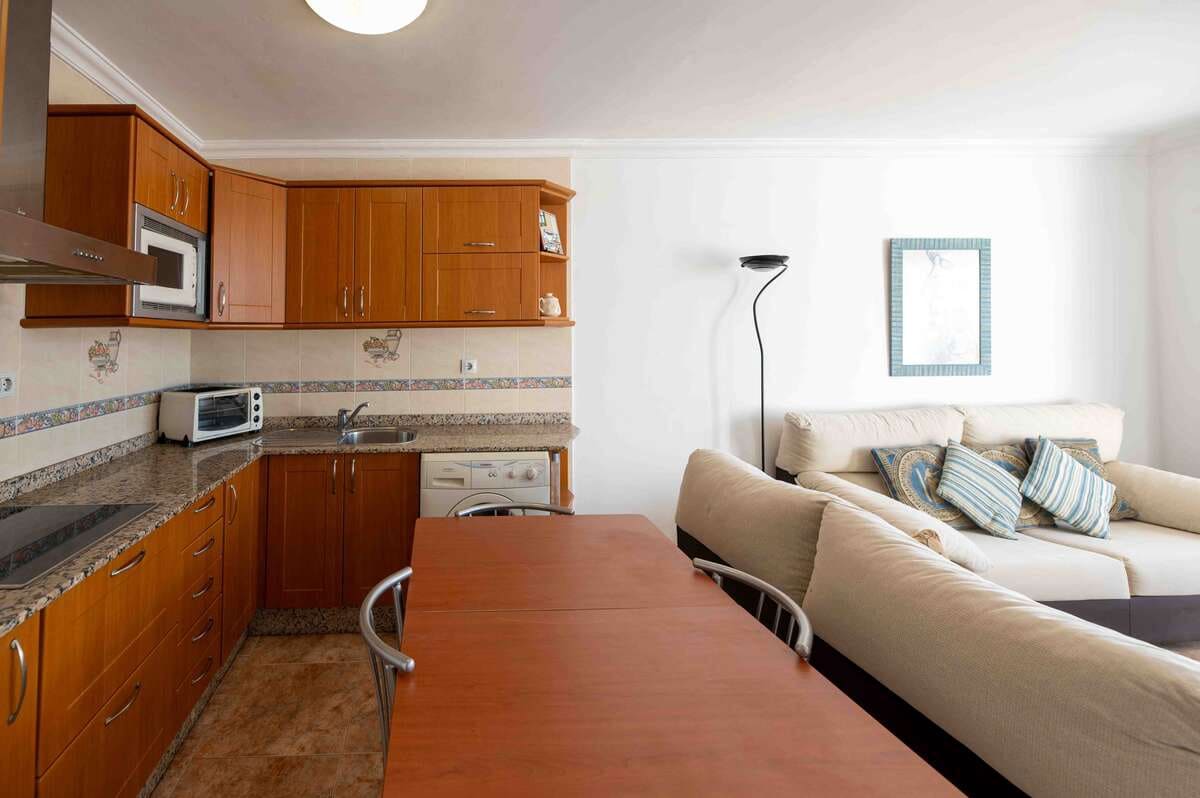 1 soverom Leilighet til salgs i Puerto del Carmen - € 215 000 (Ref: 9086011)