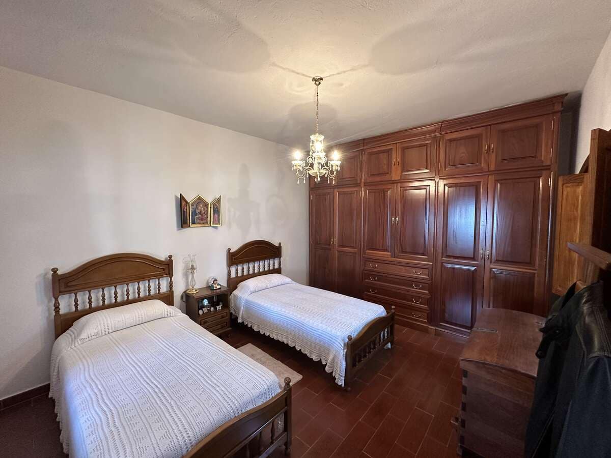 3 soverom Villa til salgs i Macher med garasje - € 865 000 (Ref: 9086014)