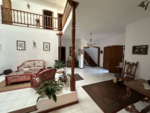 3 bedroom Villa for sale in Macher, Tías with garage - € 865,000 (Ref: 9086014)