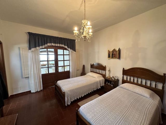 3 bedroom Villa for sale in Macher, Tías with garage - € 865,000 (Ref: 9086014)