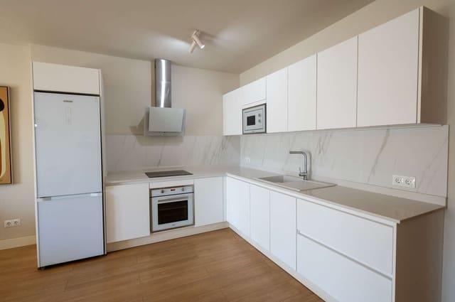 3 soveværelse Lejlighed til salg i Arrecife med garage - € 390.000 (Ref: 9086015)