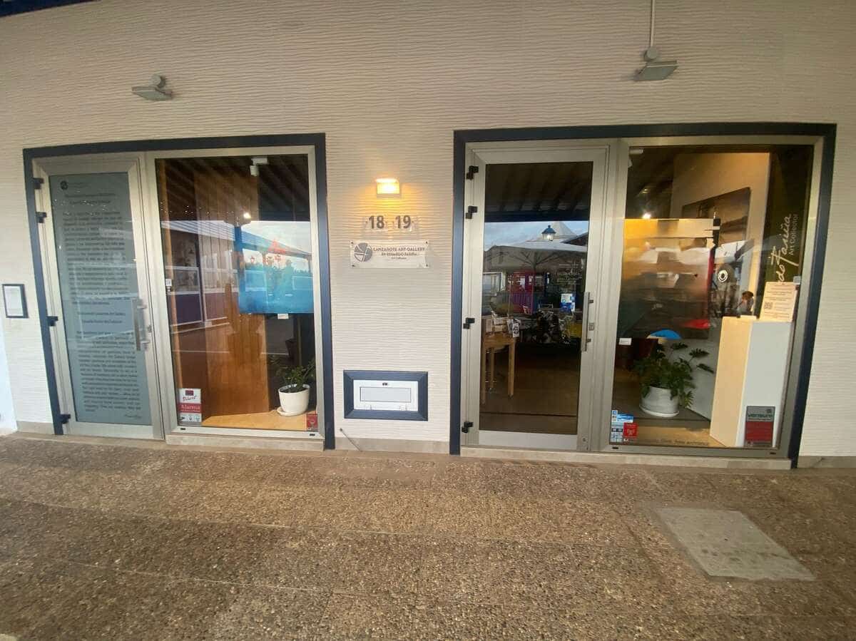 Local Comercial en Costa Teguise en venta - 360.000 € (Ref: 9086017)