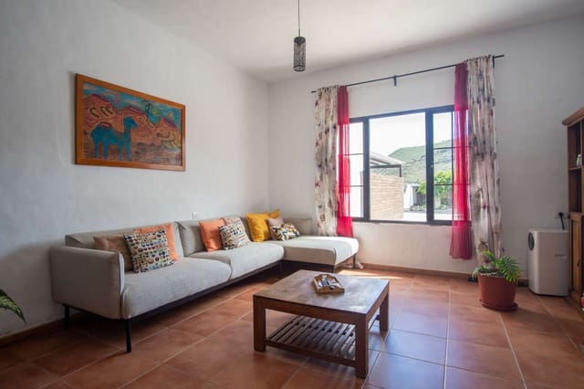 4 soveværelse Finca/Landehus til salg i Máguez, Haría med garage - € 390.000 (Ref: 9086018)