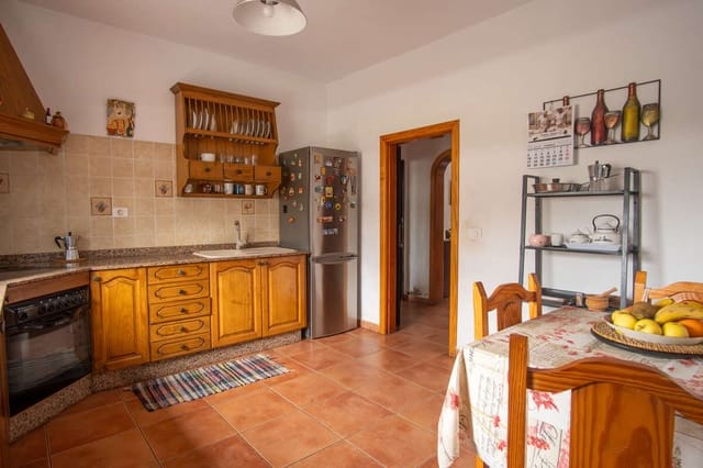 4 soveværelse Finca/Landehus til salg i Máguez, Haría med garage - € 390.000 (Ref: 9086018)