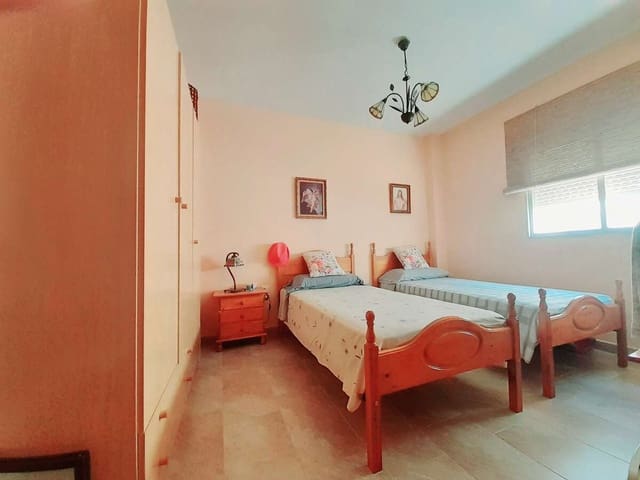 4 soveværelse Lejlighed til salg i Arrecife med garage - € 225.000 (Ref: 9088271)