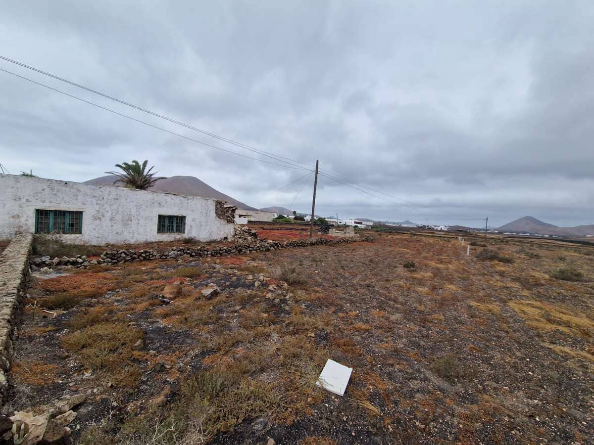 Building Plot for sale in Tiagua - € 250,000 (Ref: 9126456)