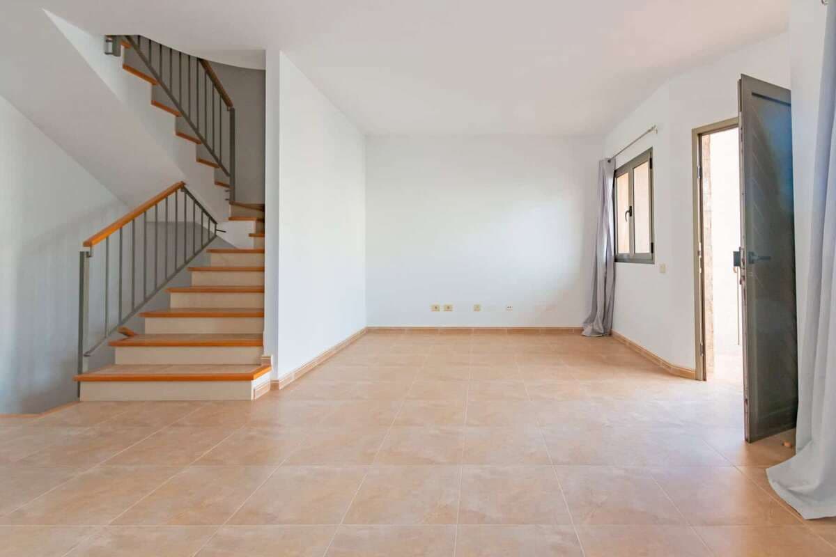 3 Zimmer Doppelhaus zu verkaufen in Vecindario mit Garage - 320.000 € (Ref: 9160729)