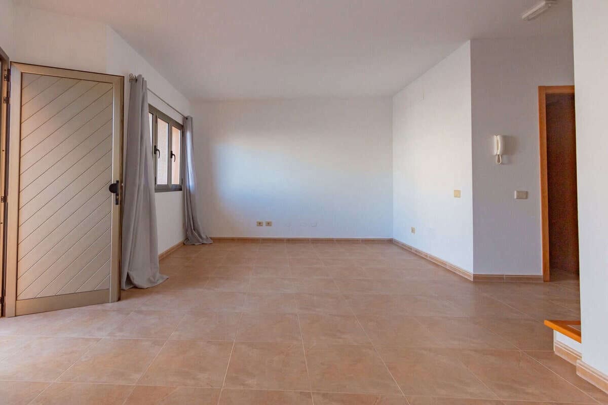 3 Zimmer Doppelhaus zu verkaufen in Vecindario mit Garage - 320.000 € (Ref: 9160729)