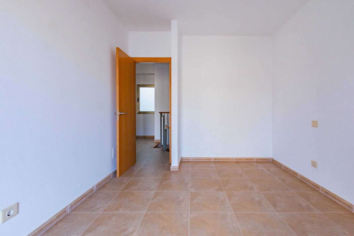 3 Zimmer Doppelhaus zu verkaufen in Vecindario mit Garage - 320.000 € (Ref: 9160729)