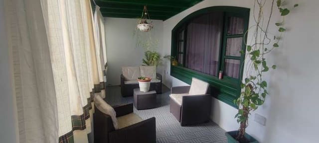 4 makuuhuone Huvila myytävänä paikassa Conil, Tías mukana uima-altaan 
autotalli - 685 000 € (Ref: 9242587)