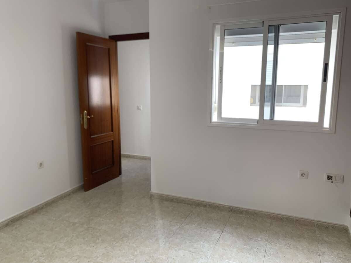 3 soveværelse Lejlighed til salg i Arrecife - € 219.000 (Ref: 9302938)