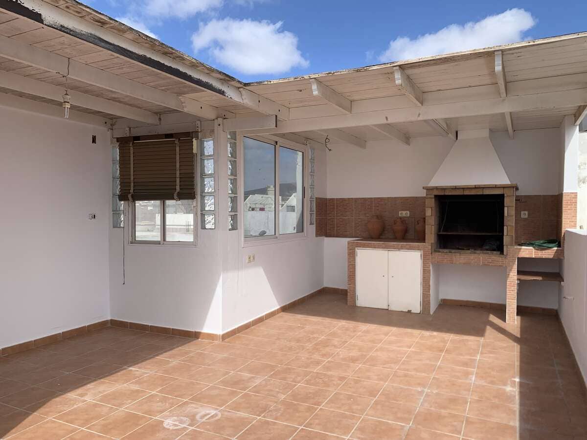 3 soveværelse Lejlighed til salg i Arrecife - € 219.000 (Ref: 9302938)