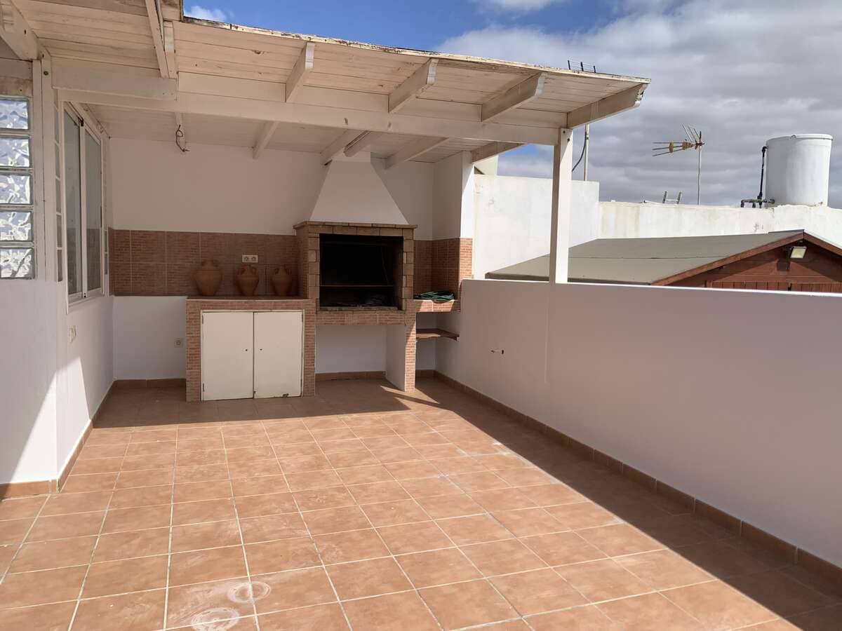 3 soveværelse Lejlighed til salg i Arrecife - € 219.000 (Ref: 9302938)