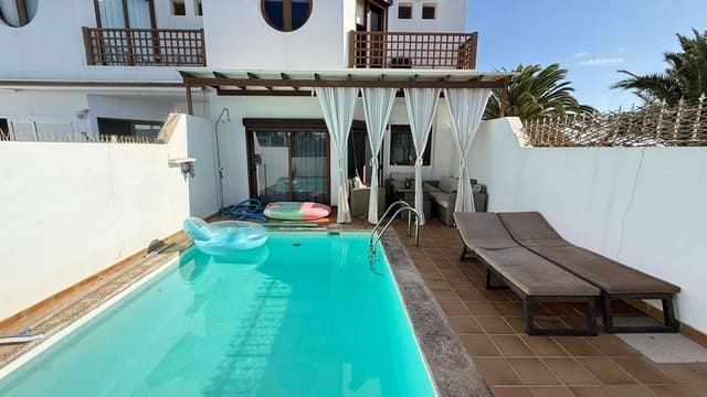3 camera da letto Casa in vendita in Costa Teguise, Teguise con piscina garage - 466.265 € (Rif: 9382038)