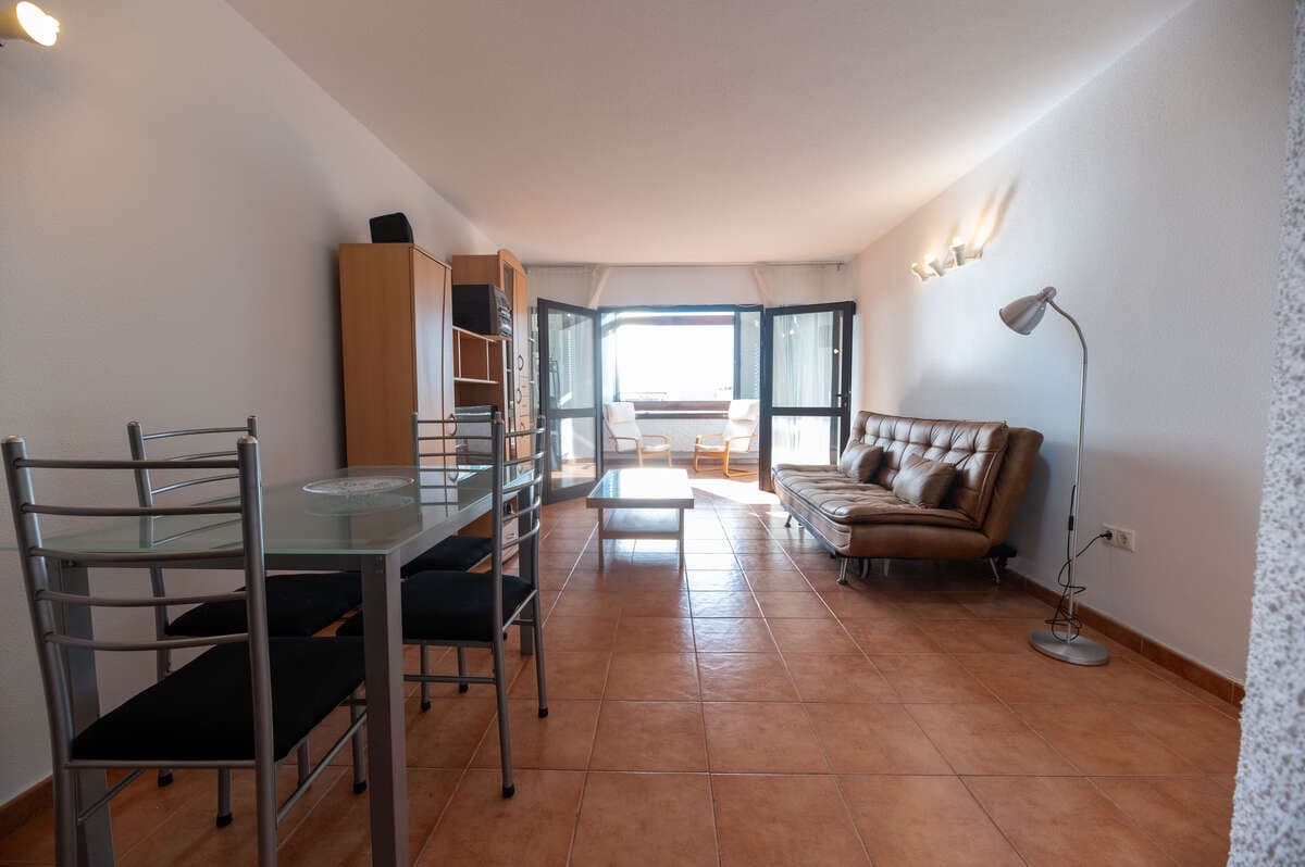 1 bedroom Apartment for sale in Arrecife - € 250,000 (Ref: 9426759)