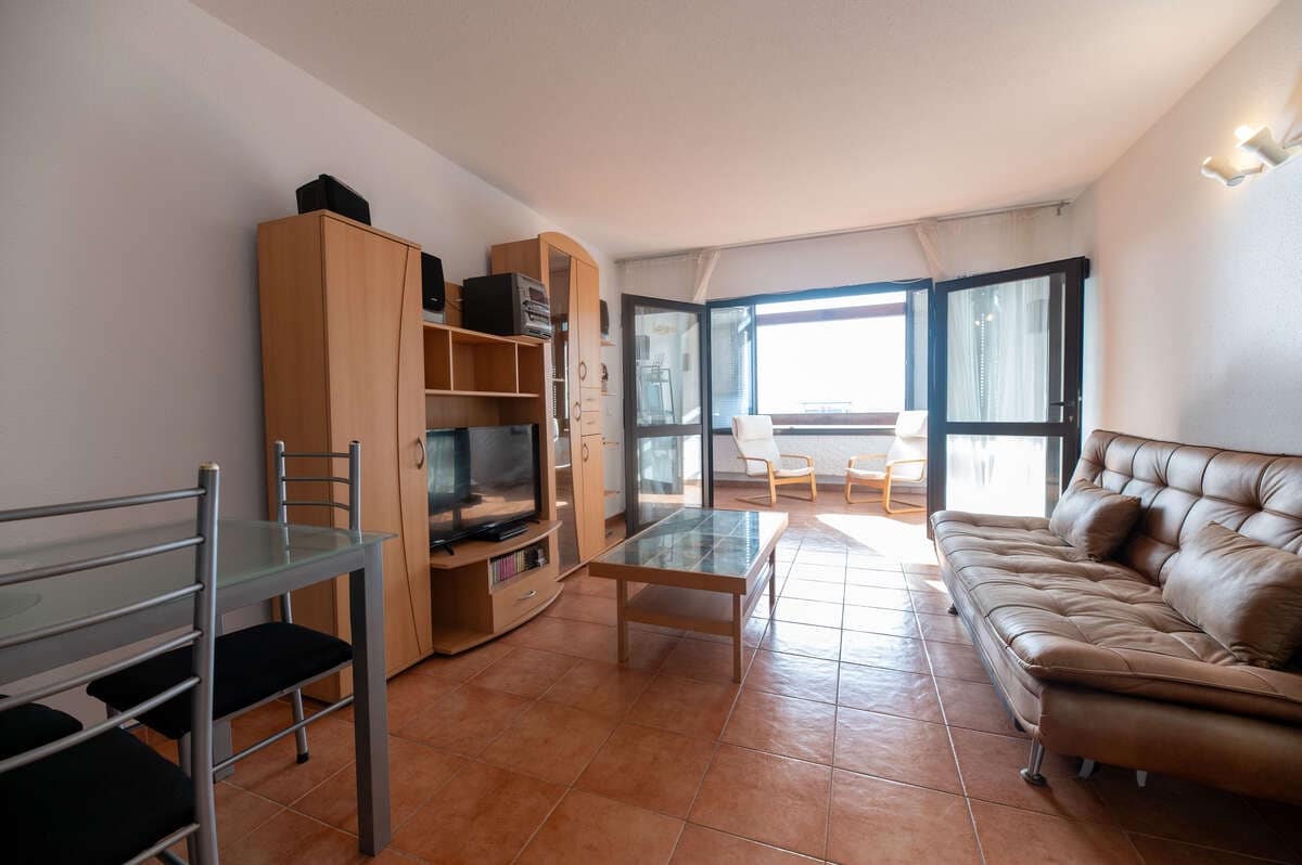 1 bedroom Apartment for sale in Arrecife - € 250,000 (Ref: 9426759)