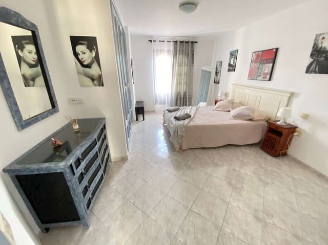 1 soveværelse Lejlighed til salg i Costa Teguise, Teguise med swimmingpool - € 214.000 (Ref: 9554425)