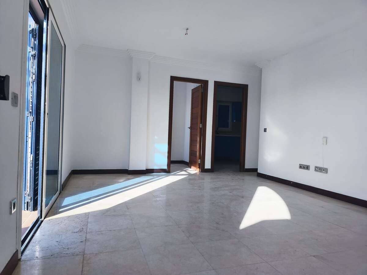 3 bedroom Flat for sale in Playa Honda - € 365,000 (Ref: 9585272)