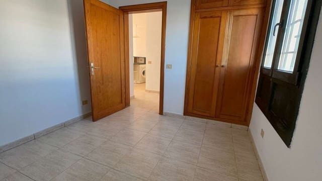 2 slaapkamer Flat te koop in Puerto del Carmen, Tías met zwembad - € 258.500 (Ref: 9585273)
