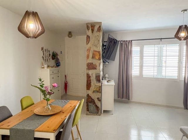 Pareado de 4 habitaciones en Tías en venta con garaje - 485.000 € (Ref: 9625157)