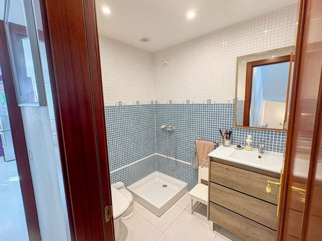 Pareado de 4 habitaciones en Tías en venta con garaje - 485.000 € (Ref: 9625157)