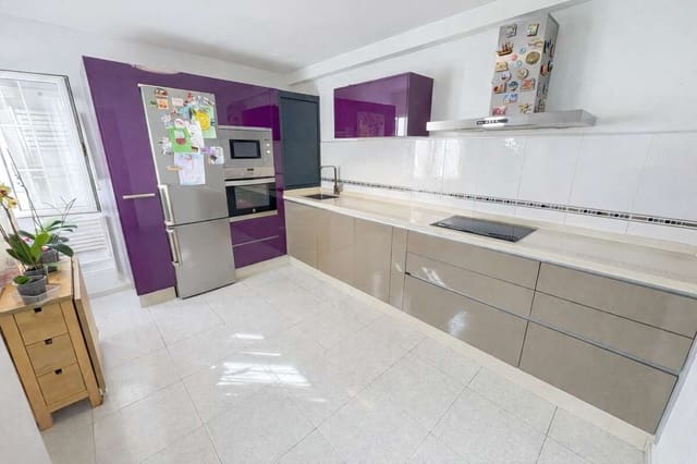 4 sovrum Semi-fristående Villa till salu i Tías med garage - 469 500 € (Ref: 9625157)