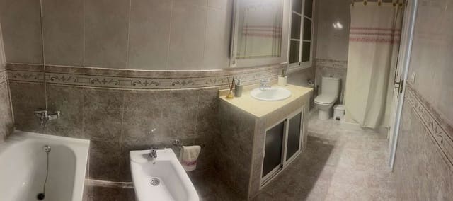 4 makuuhuone Maalaistalo myytävänä paikassa Arrecife mukana 
autotalli - 299 000 € (Ref: 9636252)