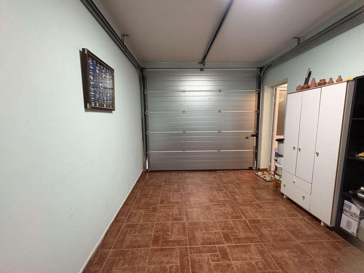 4 bedroom Finca/Country House for sale in Arrecife with garage - € 299,000 (Ref: 9636252)