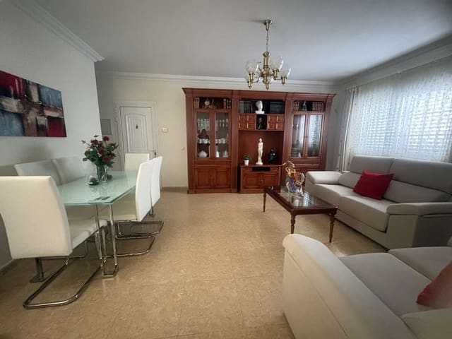 4 slaapkamer Finca/Landhuis te koop in Arrecife met garage - € 299.000 (Ref: 9636252)