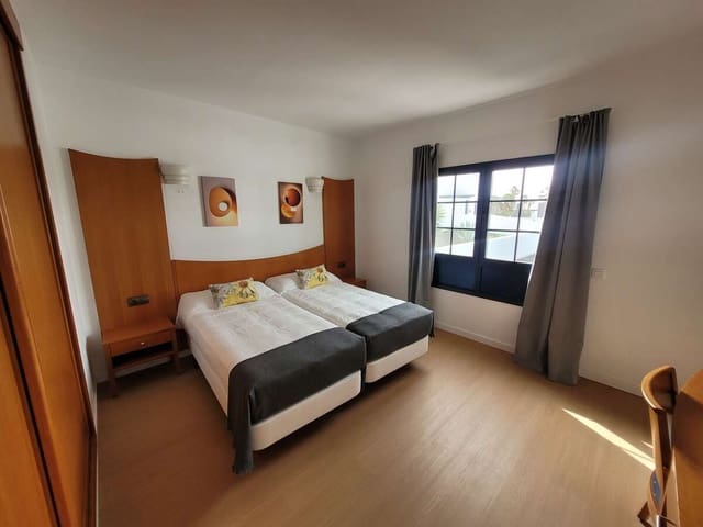 2 soverom Bungalow til salgs i Playa Blanca, Yaiza med svømmebasseng - € 295 000 (Ref: 9665733)