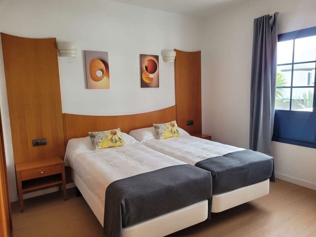 2 soverom Bungalow til salgs i Playa Blanca, Yaiza med svømmebasseng - € 295 000 (Ref: 9665733)