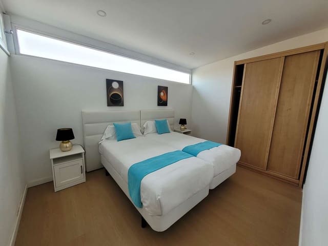 2 soverom Bungalow til salgs i Playa Blanca, Yaiza med svømmebasseng - € 295 000 (Ref: 9665733)