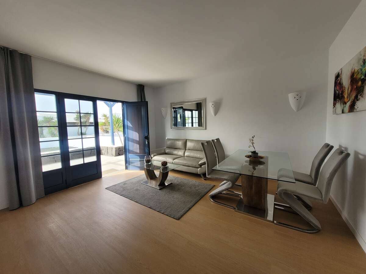 2 soverom Bungalow til salgs i Playa Blanca med svømmebasseng - € 295 000 (Ref: 9665733)