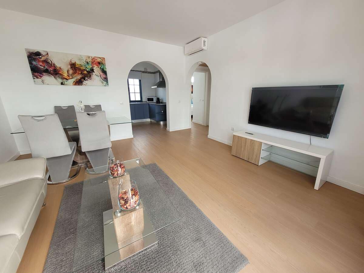 2 soverom Bungalow til salgs i Playa Blanca med svømmebasseng - € 295 000 (Ref: 9665733)