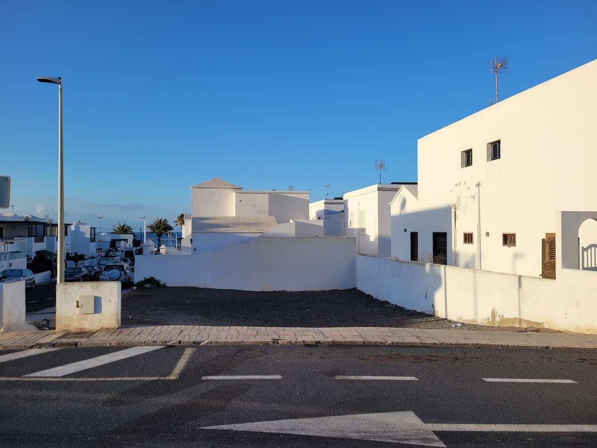 Building Plot for sale in Playa Honda - € 245,000 (Ref: 9926621)