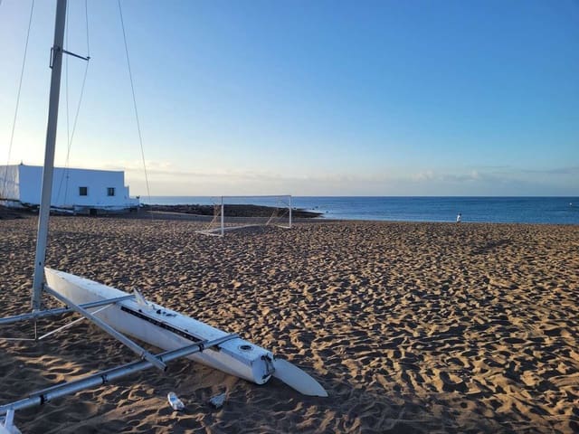 Bauplatz zu verkaufen in Playa Honda, San Bartolomé - 245.000 € (Ref: 9926621)