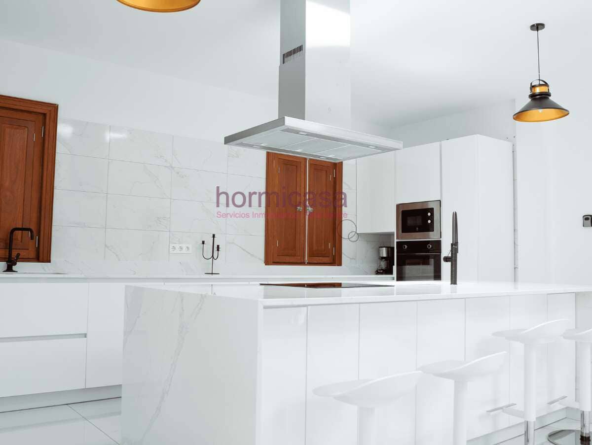 8 chambre Villa/Maison à vendre à Costa Teguise avec piscine garage - 2 200 000 € (Ref: 9976690)