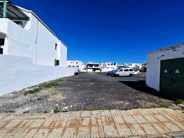 4 slaapkamer Finca/Landhuis te koop in Playa Honda, San Bartolomé met garage - € 378.000 (Ref: 9976691)