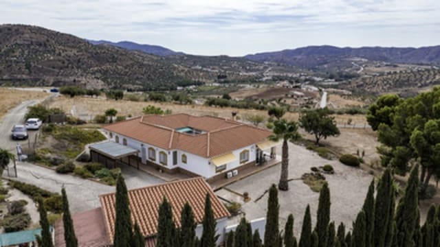 3 camera da letto Villa in vendita in Alcaucín con piscina garage - 525.000 € (Rif: 10012571)