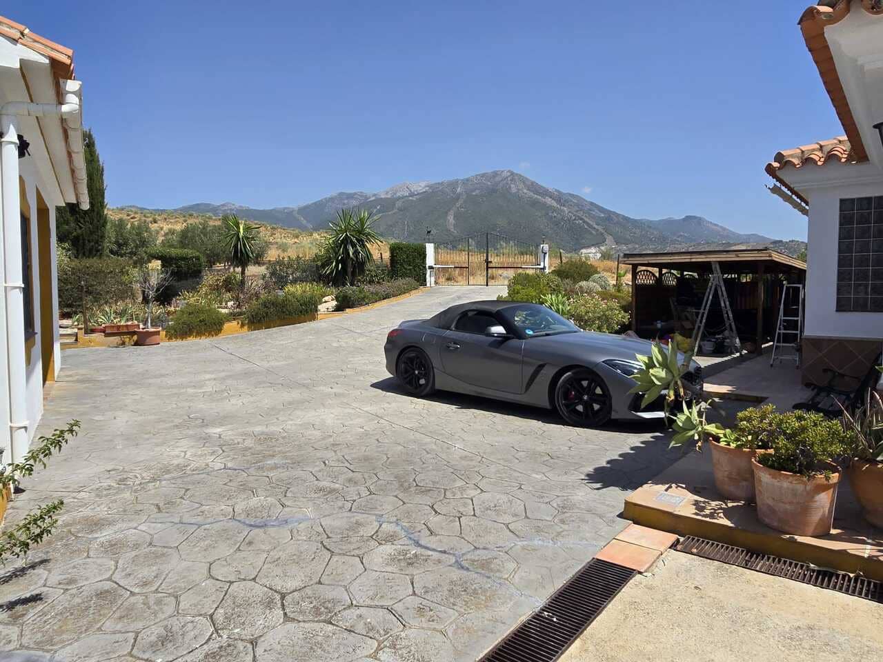 3 camera da letto Villa in vendita in Alcaucin con piscina garage - 525.000 € (Rif: 10012571)
